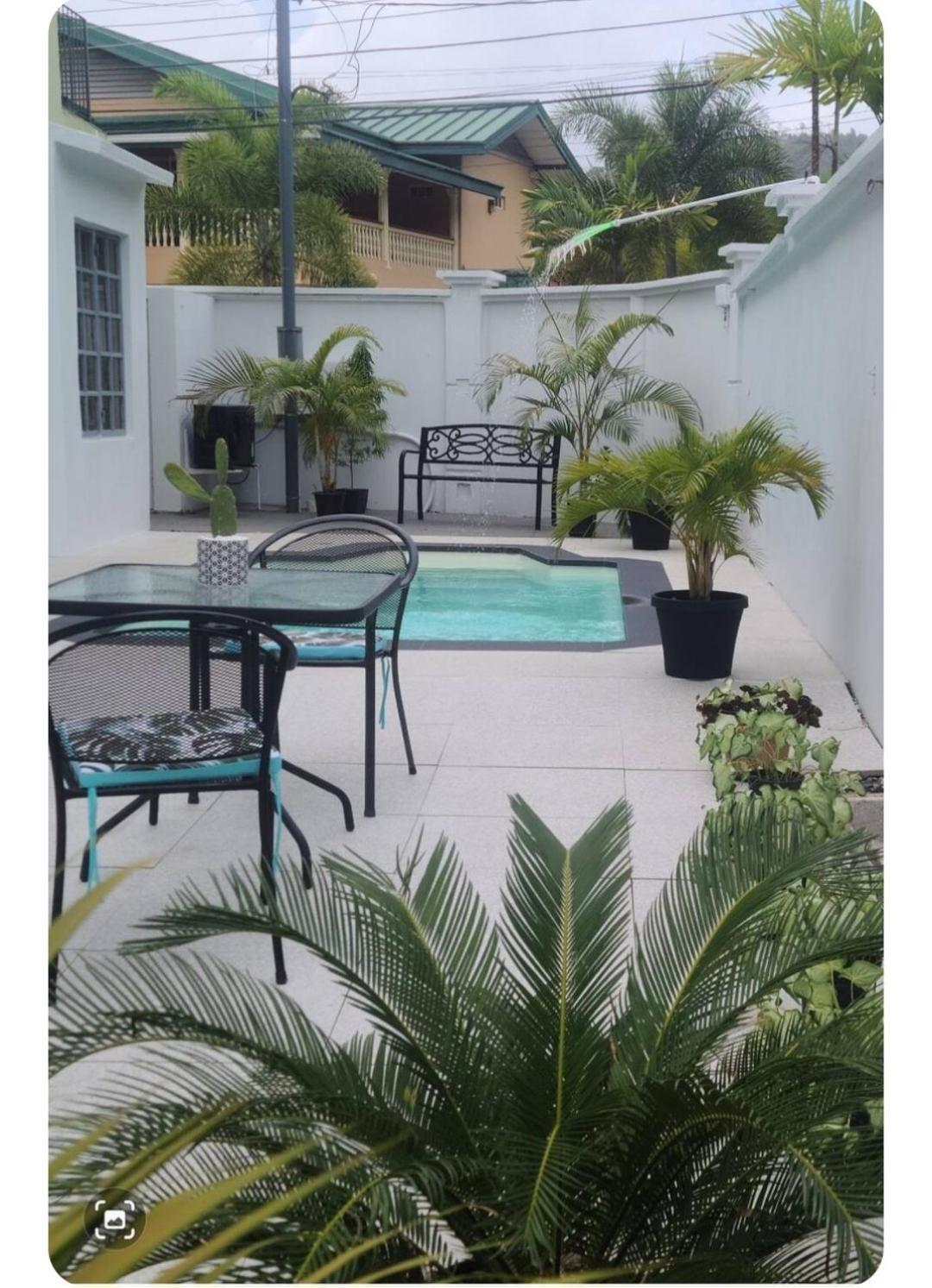 Riverside Poolside Apartment San Juan Exterior photo