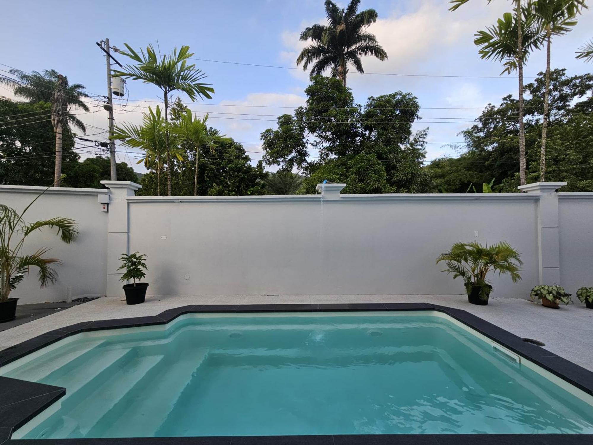 Riverside Poolside Apartment San Juan Exterior photo